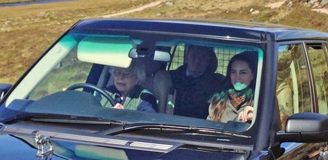 Karalienė Elžbieta vairavimo Kate Middleton