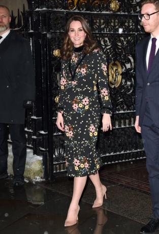 Kate Middleton gėlių suknelė