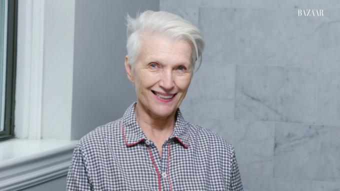 peržiūra Maye Musk's Nighttime Skincare Routine | Eik į lovą su manimi